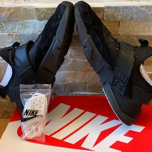 EUC Nike Air Huarache Drift Premium"Black Violet"